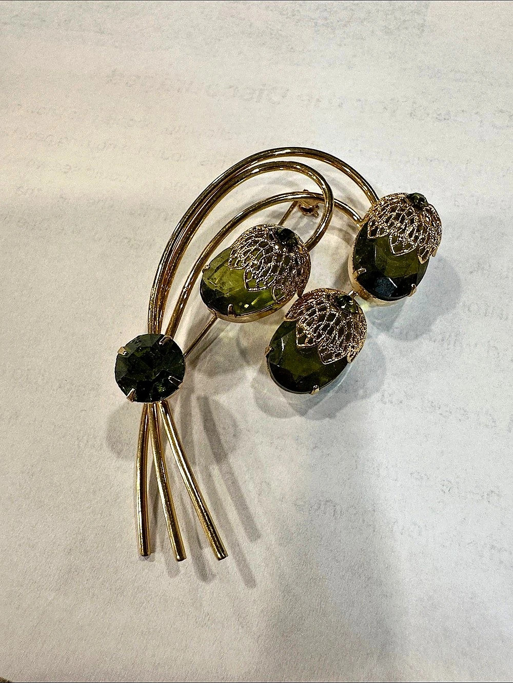 Sarah Coventry Vintage Green & Gold Statement Brooch